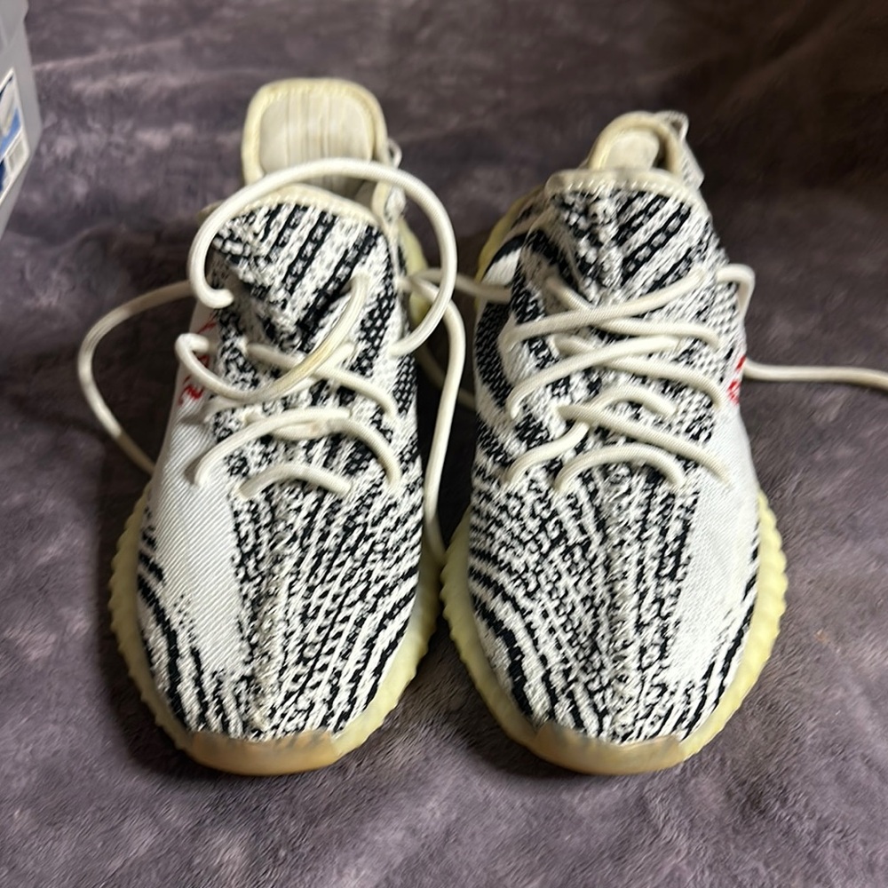 Adidas Yeezy Zebra men size 9 Authentic (used/ no box)